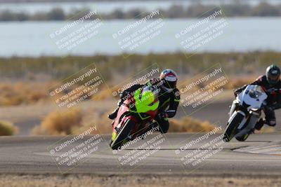 media/Dec-18-2022-SoCal Trackdays (Sun) [[8099a50955]]/Turn 14 (940am)/